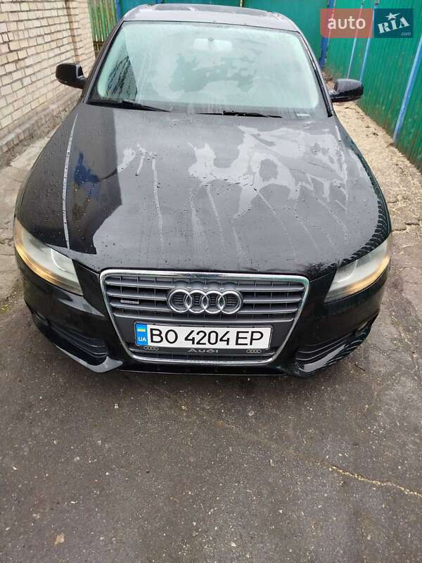 Седан Audi A4 2010 в Кагарлыке