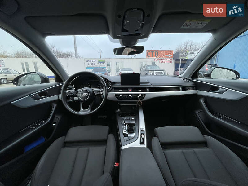 Седан Audi A4 2016 в Києві