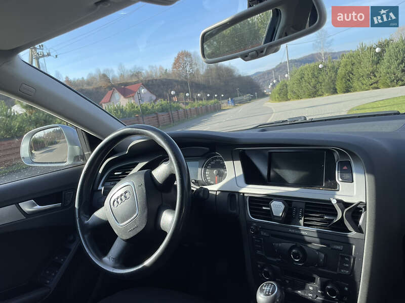 Седан Audi A4 2008 в Львове