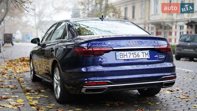Седан Audi A4 2020 в Одессе