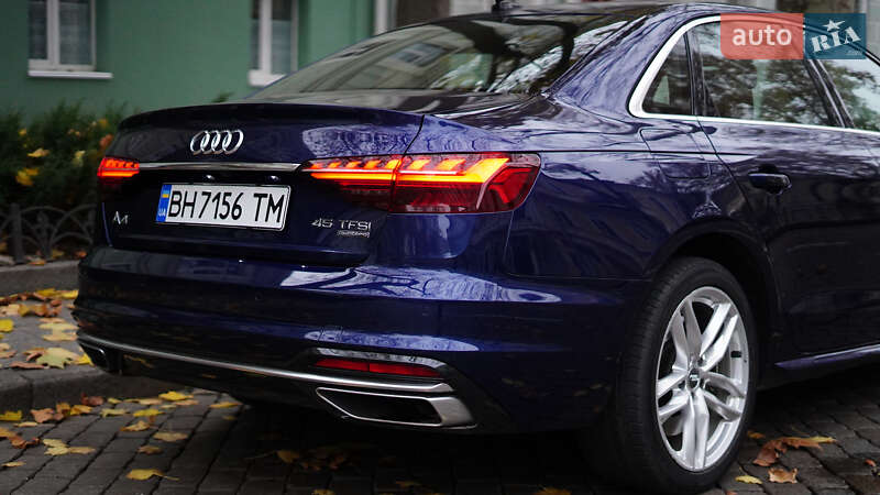 Седан Audi A4 2020 в Одессе