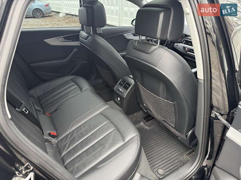 Седан Audi A4 2017 в Києві