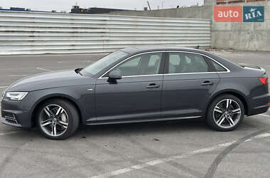 Седан Audi A4 2016 в Львове