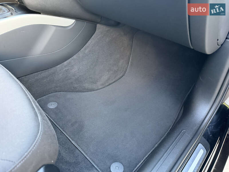 Універсал Audi A4 2010 в Луцьку