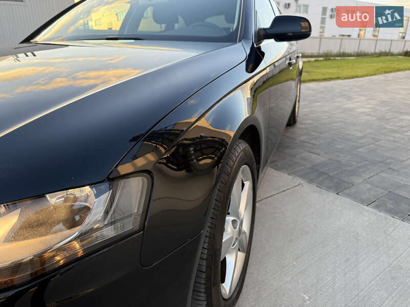 Універсал Audi A4 2010 в Луцьку