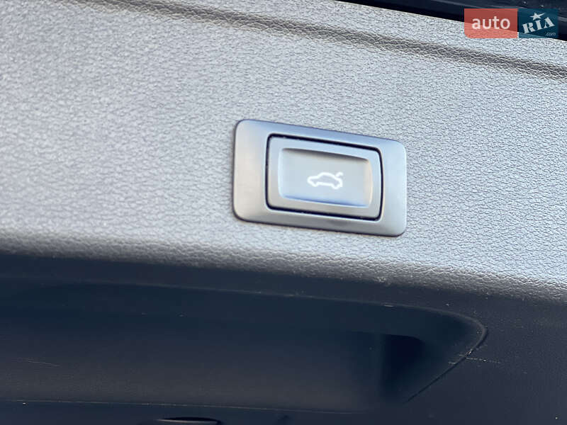 Універсал Audi A4 2016 в Львові