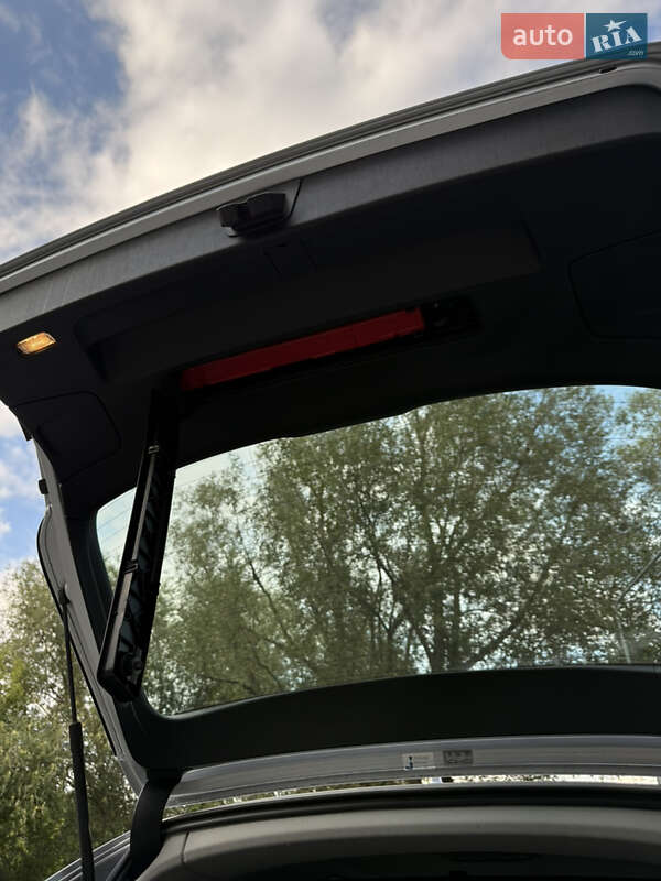 Универсал Audi A4 2012 в Новояворовске