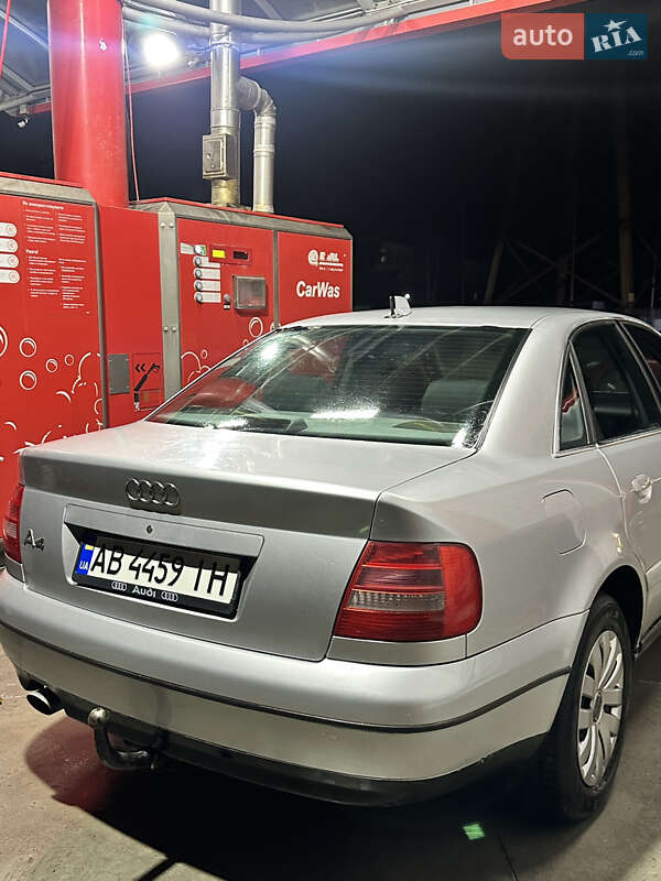 Седан Audi A4 2000 в Вінниці