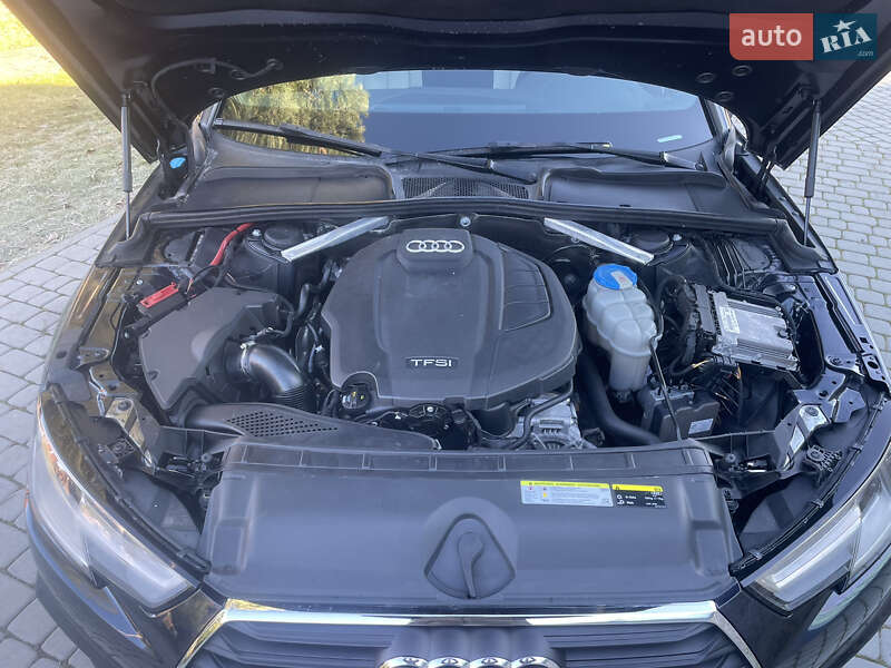 Седан Audi A4 2016 в Яворове