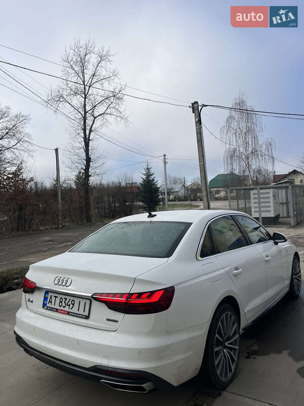 Седан Audi A4 2021 в Ивано-Франковске