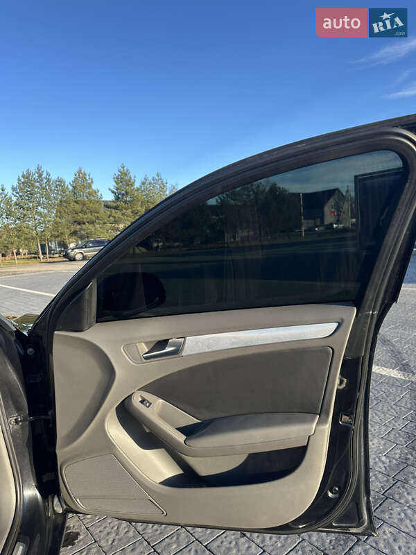 Универсал Audi A4 2009 в Самборе