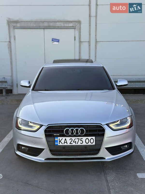 Седан Audi A4 2013 в Киеве