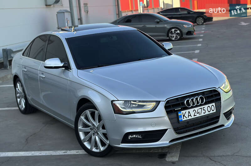 Седан Audi A4 2013 в Киеве
