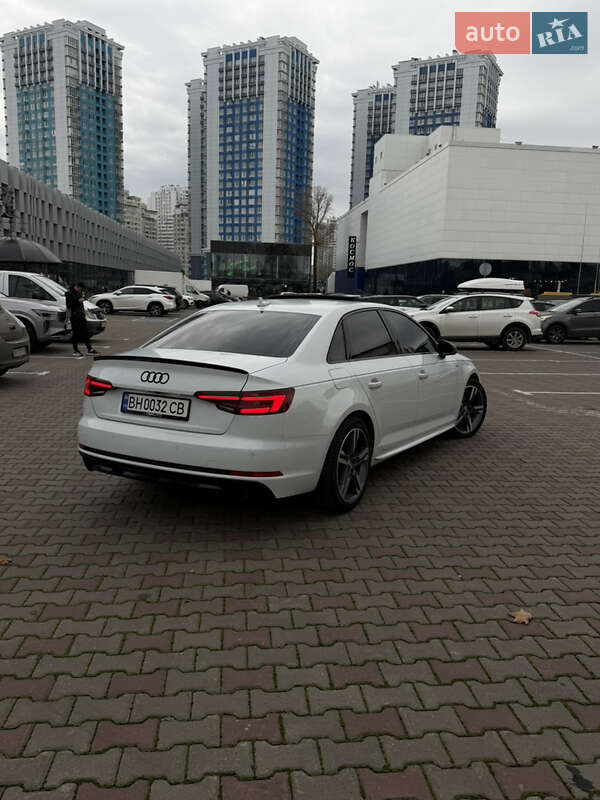 Седан Audi A4 2018 в Одесі
