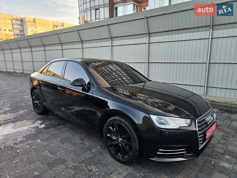 Седан Audi A4 2017 в Львове