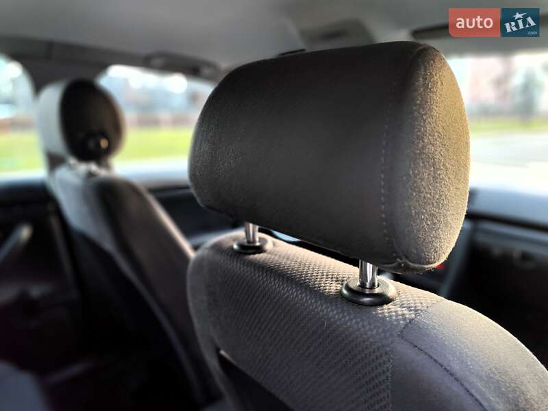 Універсал Audi A4 2004 в Києві