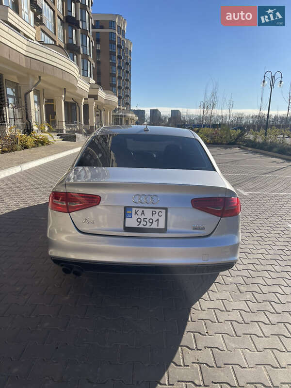 Седан Audi A4 2014 в Киеве