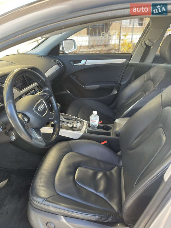 Седан Audi A4 2014 в Киеве