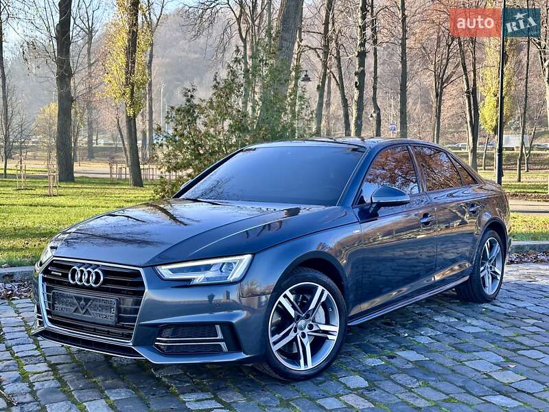 Седан Audi A4 2018 в Киеве