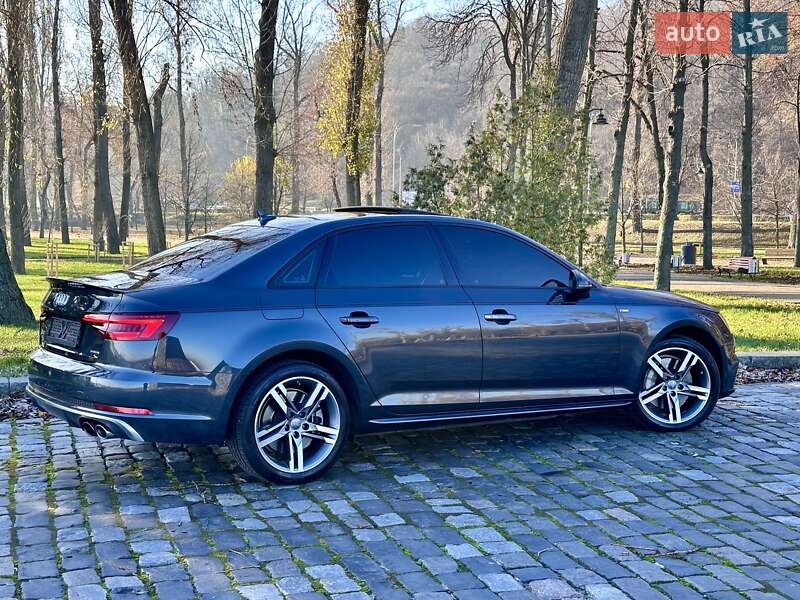 Седан Audi A4 2018 в Киеве