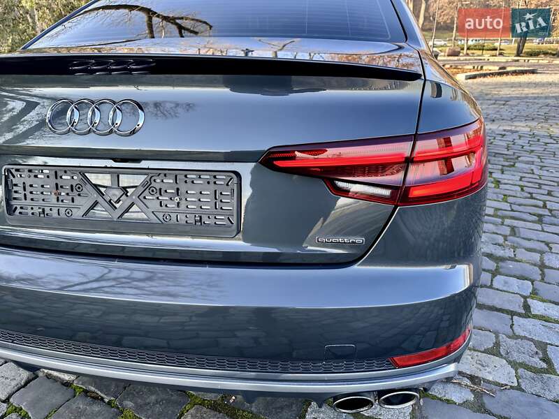 Седан Audi A4 2018 в Киеве