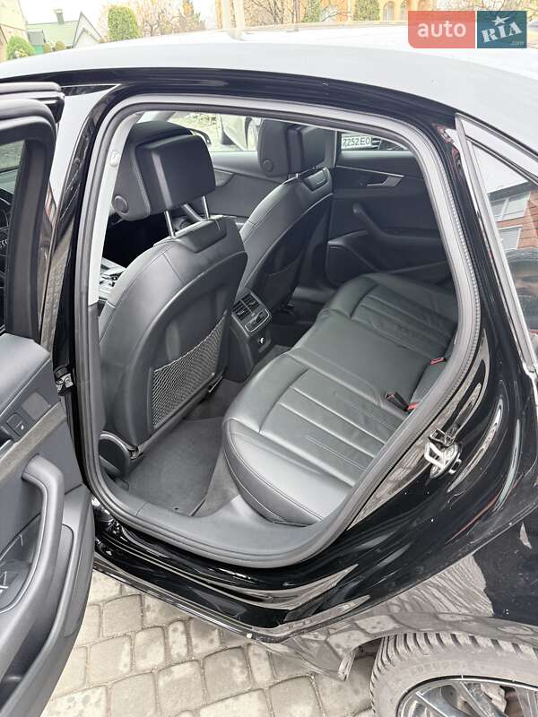 Седан Audi A4 2019 в Тернополе