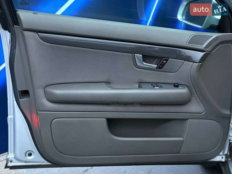 Седан Audi A4 2003 в Запорожье