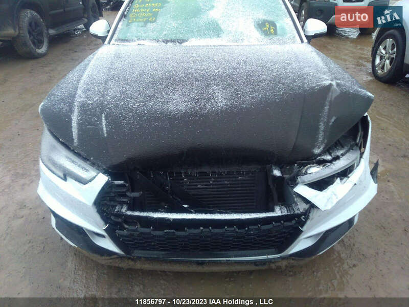 Седан Audi A4 2016 в Киеве