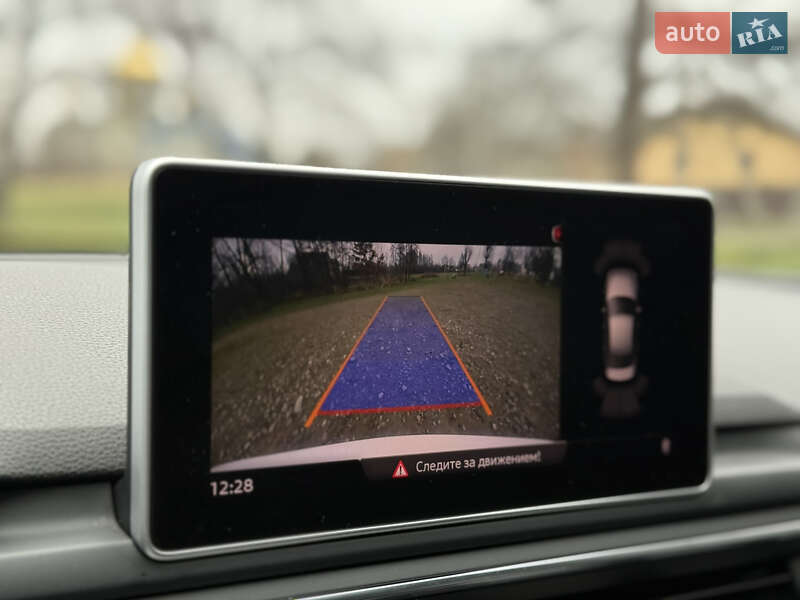 Седан Audi A4 2016 в Ивано-Франковске