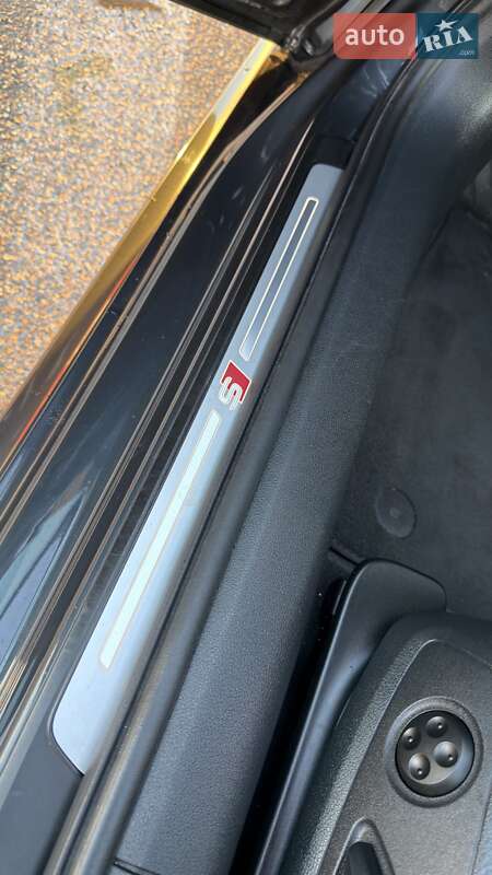 Седан Audi A4 2018 в Киеве