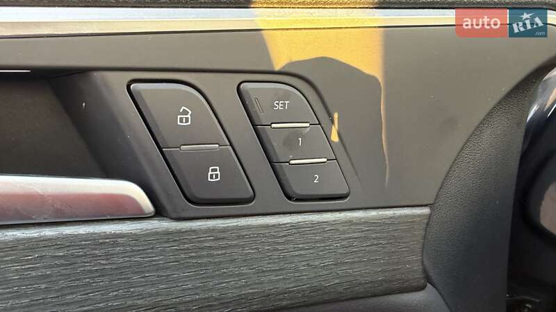 Седан Audi A4 2018 в Киеве