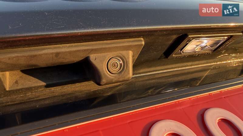 Седан Audi A4 2018 в Киеве