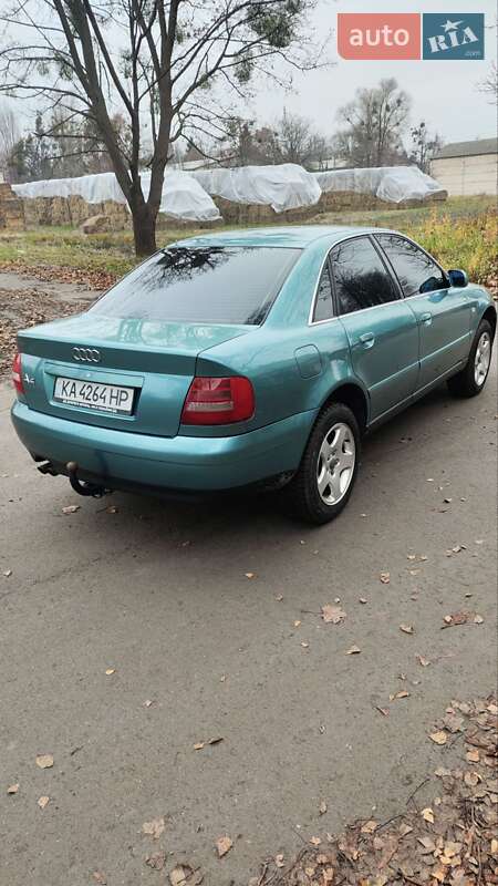 Седан Audi A4 1999 в Глевахе