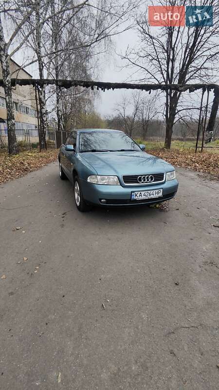 Седан Audi A4 1999 в Глевахе