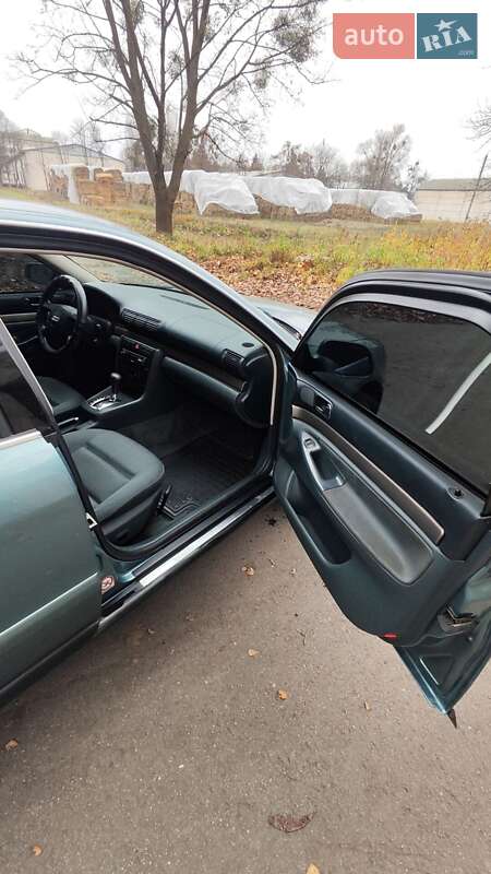 Седан Audi A4 1999 в Глевахе