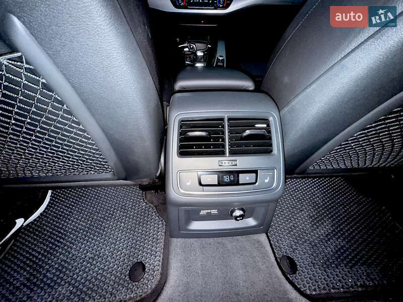 Седан Audi A4 2019 в Харкові