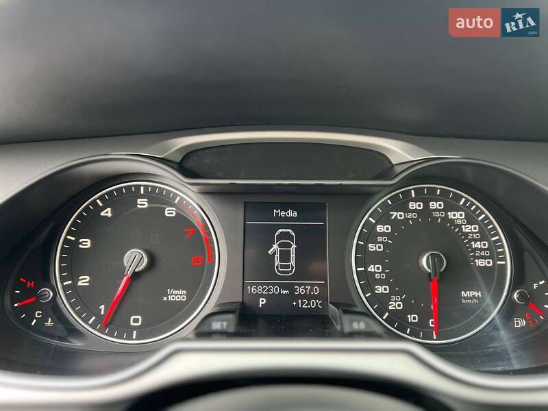 Седан Audi A4 2015 в Стрию