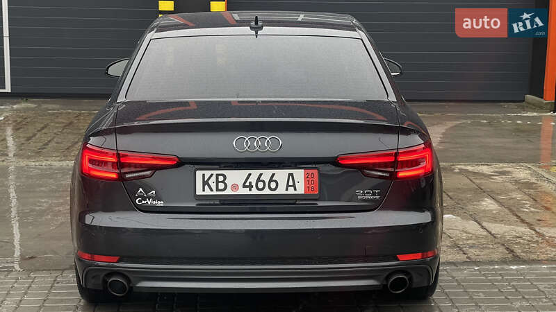 Седан Audi A4 2016 в Львове