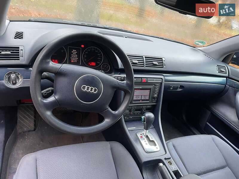 Седан Audi A4 2001 в Полтаве