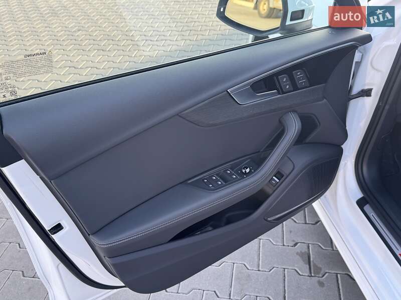 Седан Audi A4 2024 в Києві