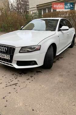 Седан Audi A4 2011 в Львове