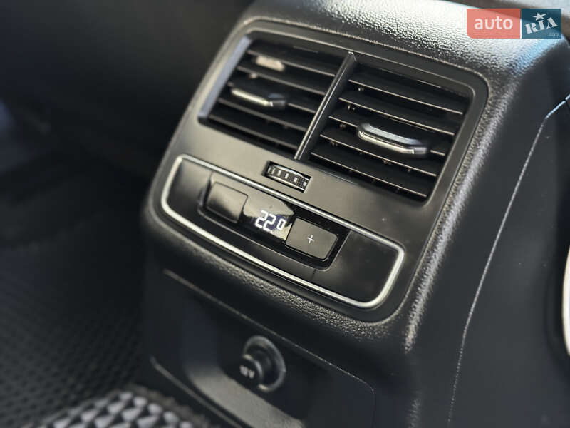 Универсал Audi A4 2018 в Стрые