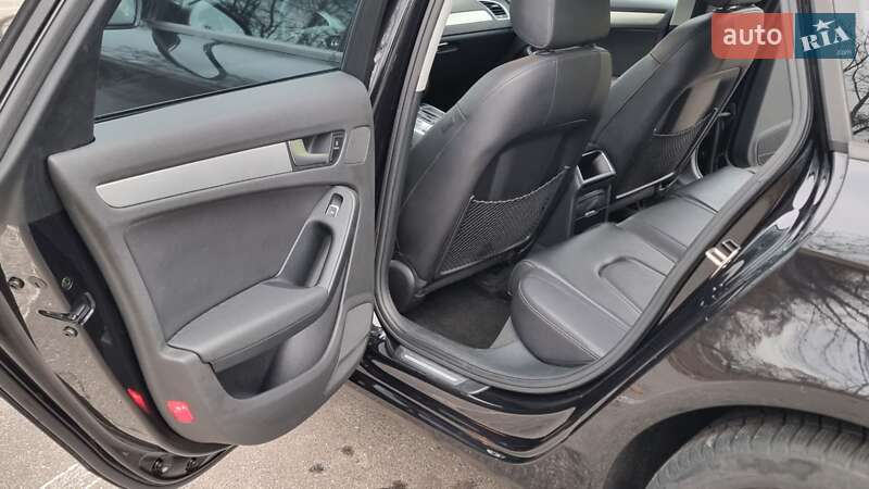 Седан Audi A4 2014 в Києві