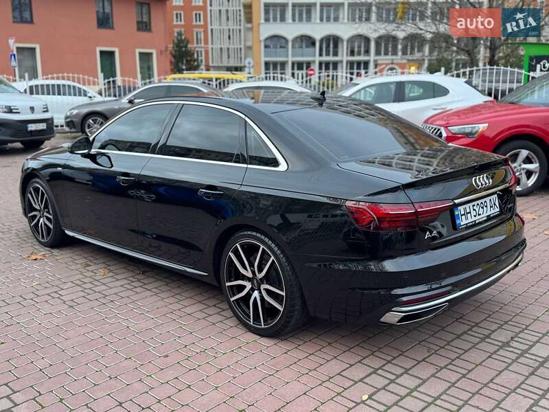 Седан Audi A4 2024 в Одесі