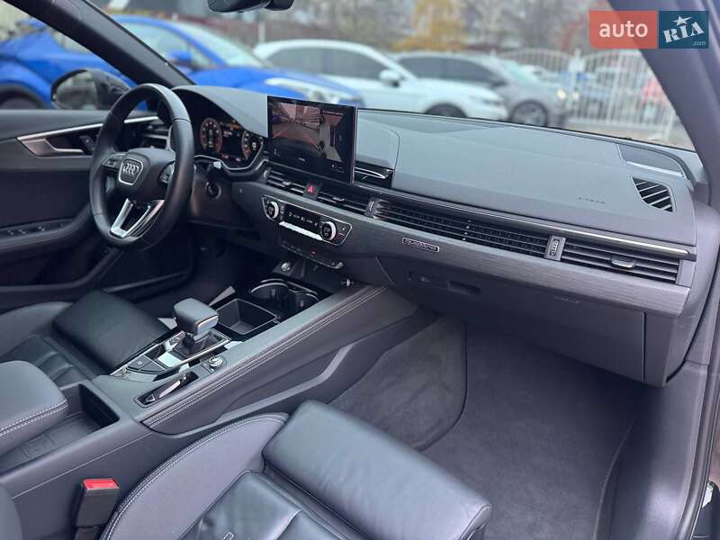 Седан Audi A4 2024 в Одесі