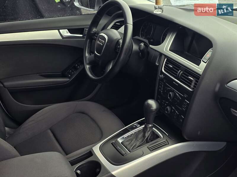 Седан Audi A4 2008 в Тернополе