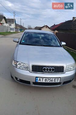 Седан Audi A4 2003 в Тлумаче