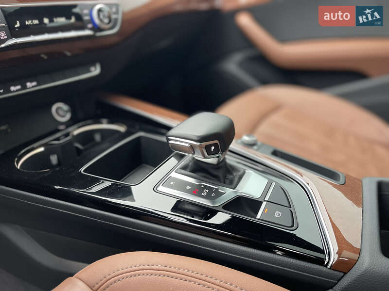 Седан Audi A4 2020 в Києві