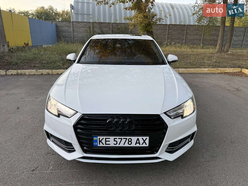 Седан Audi A4 2018 в Днепре