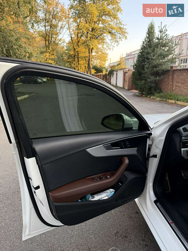Седан Audi A4 2018 в Днепре